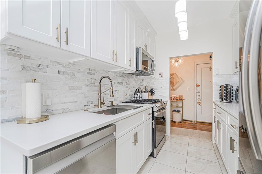 351 Marine Ave B5, Brooklyn, New York, 11209 image 10