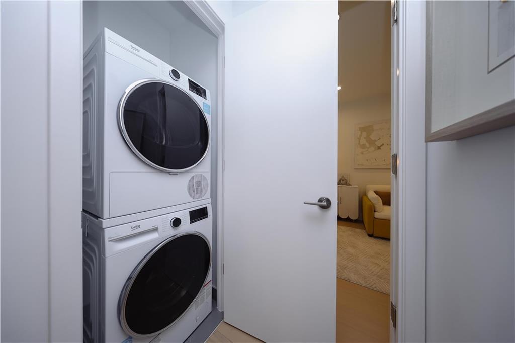 150-02 Northern Boulevard 4H Image 5