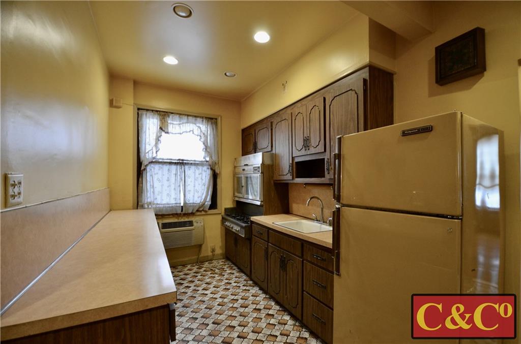 1664 East 4th Street, Brooklyn, New York, 11230 image 9