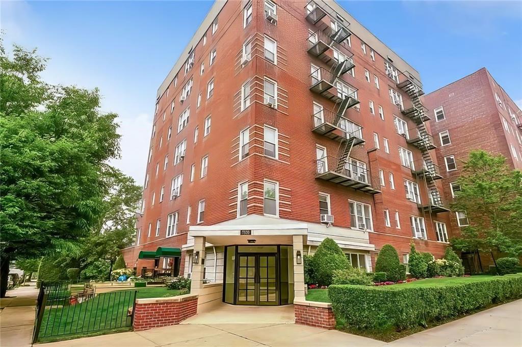 7520 Ridge Boulevard 2A, Brooklyn, New York, 11209