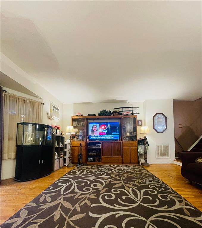 12 Kingsbridge Avenue Image 5