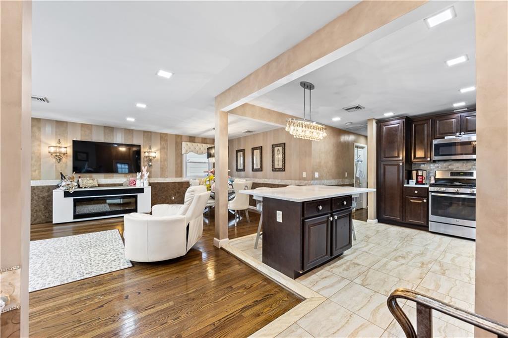 223 Park Street, Staten  Island, New York, 10306 image 16