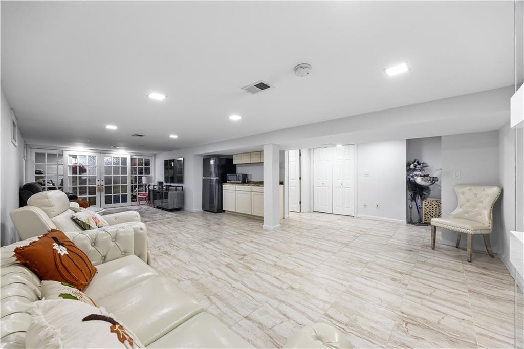 223 Park Street Image 5