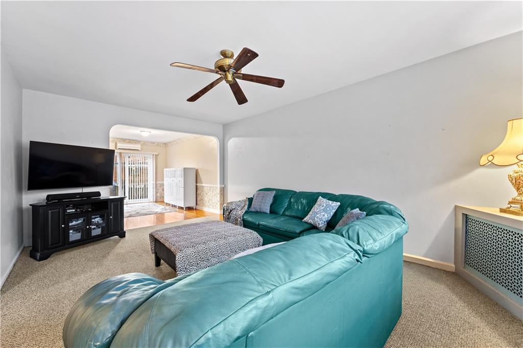 2739 Brown Street Image 4