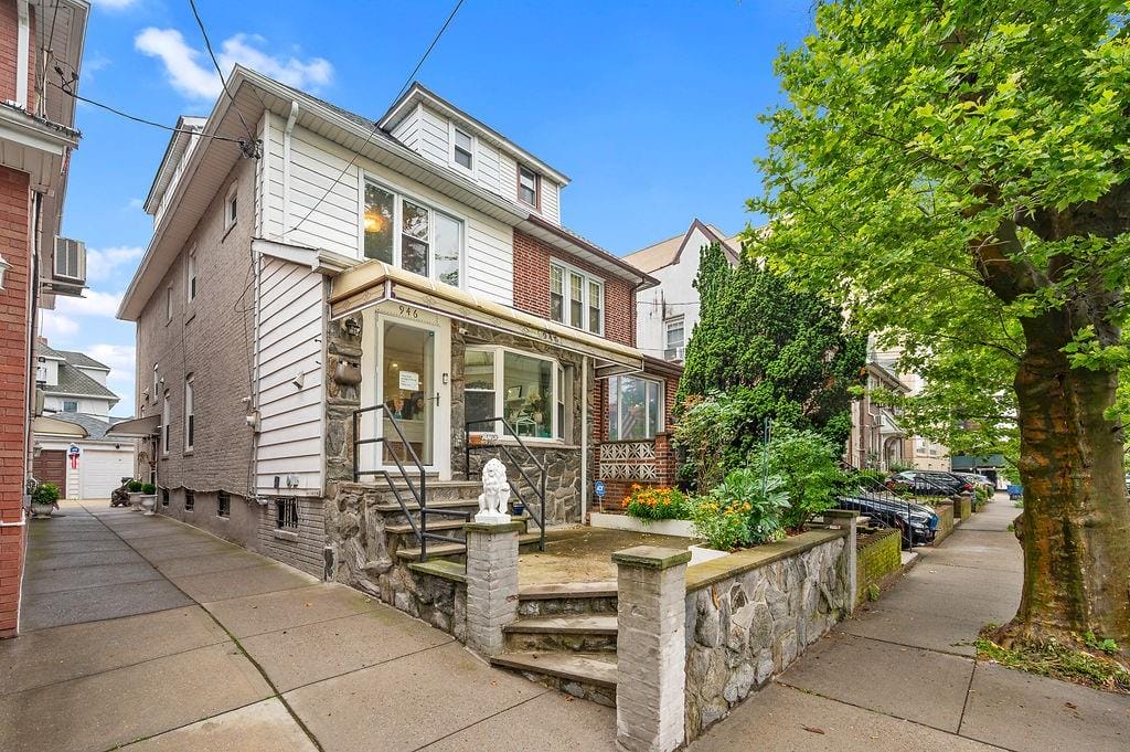 946 78th Street Image 2