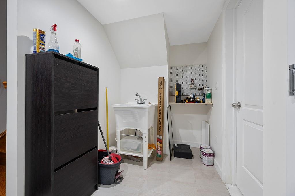 946 78th Street, Brooklyn, New York, 11228 image 10