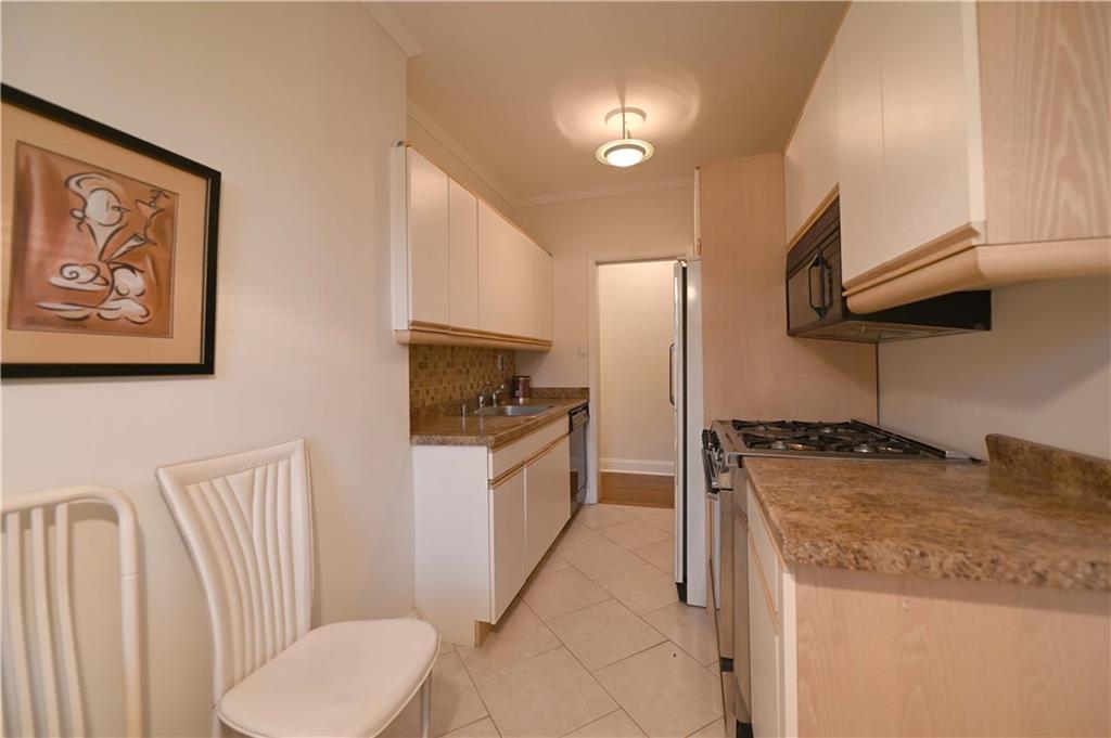 110 Shore Boulevard 5A, Brooklyn, New York, 11235 image 16