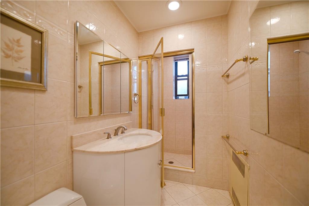 110 Shore Boulevard 5A, Brooklyn, New York, 11235 image 9