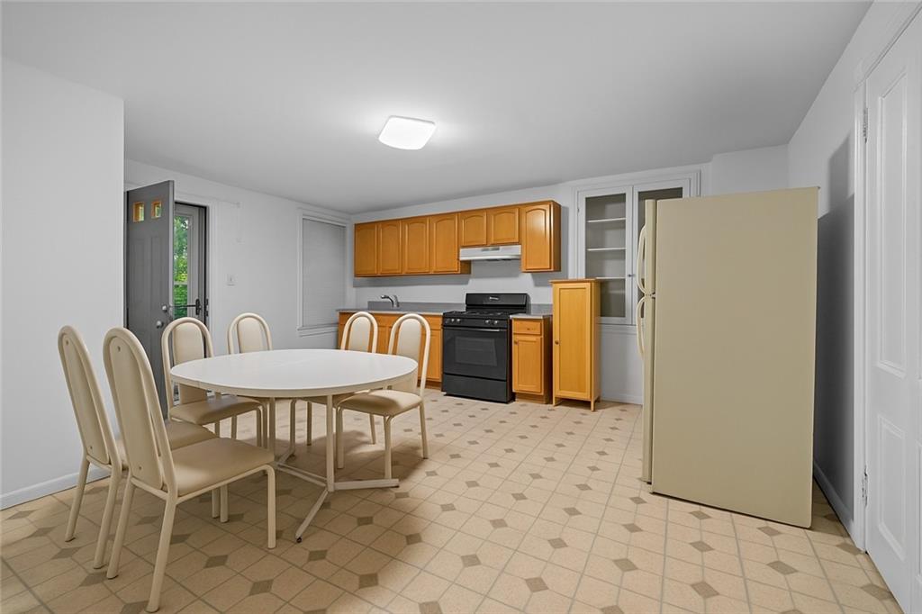 593 Bainbridge Street, Brooklyn, New York, 11233 image 8