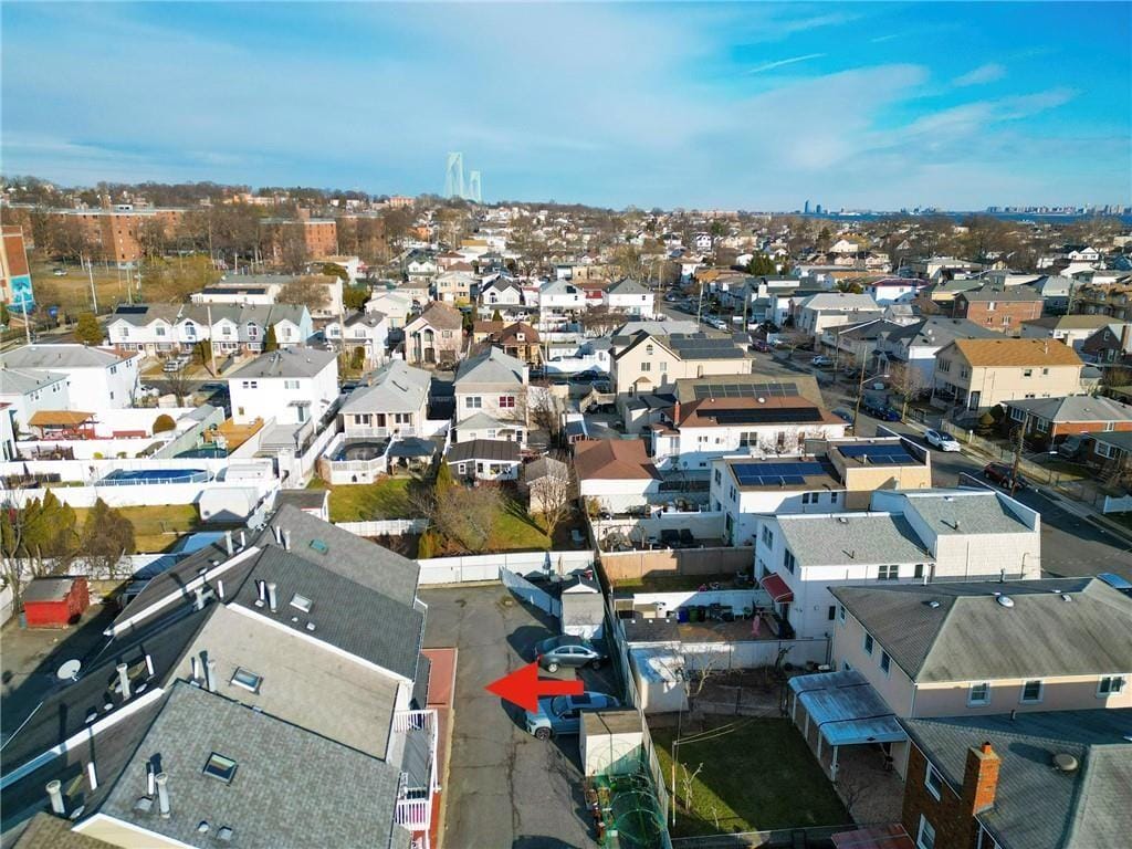 189 Quintard Street Image 2