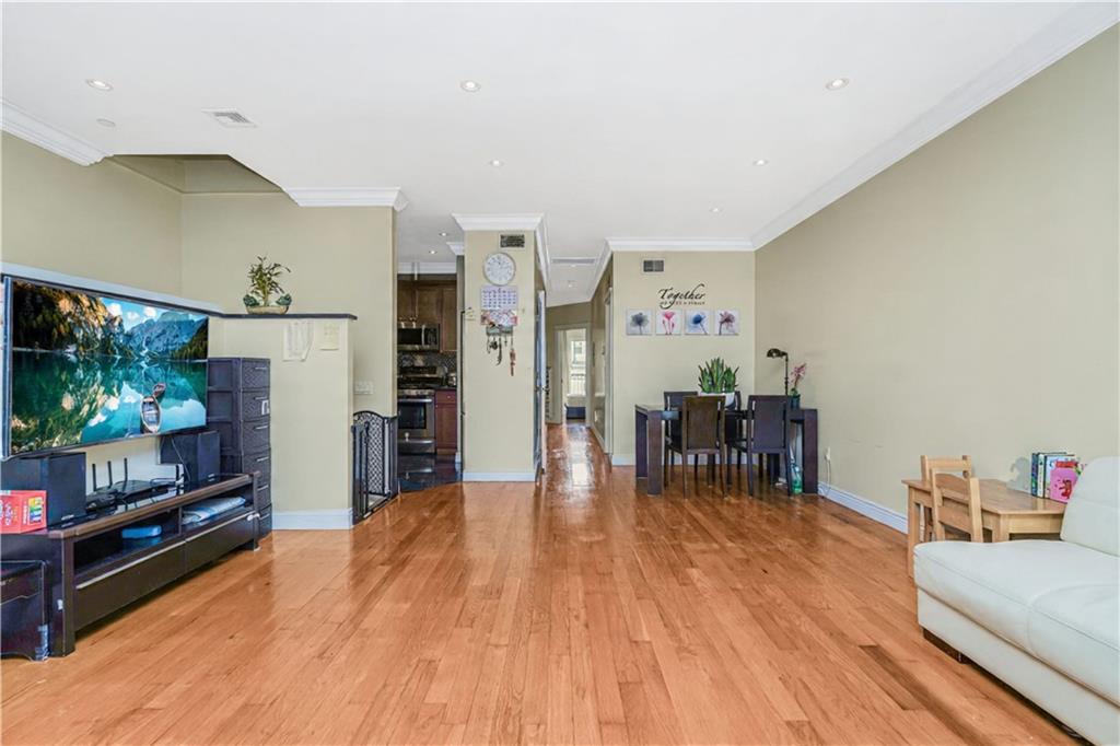 8805 Bay 16th Street 3B Image 2