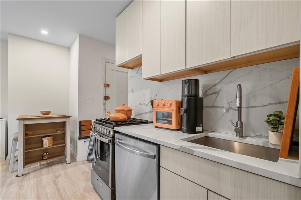 300 8th Avenue 1M, Brooklyn, New York, 11215 image 14