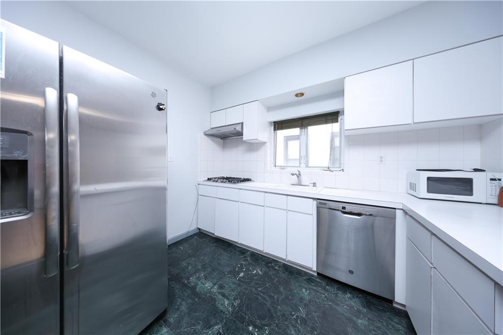 56 Bay 40th Street, Brooklyn, New York, 11214 image 7