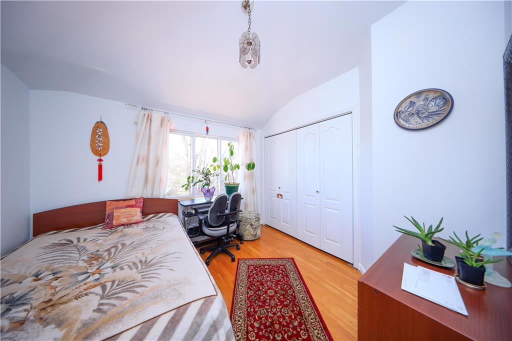 78 Townsend Avenue Image 3