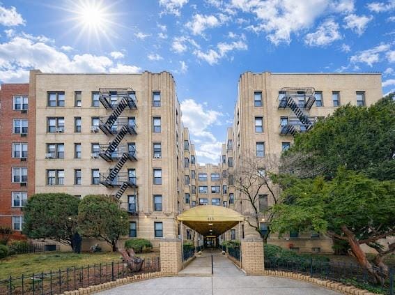 415 Ocean Parkway 3H, Brooklyn, New York, 11218