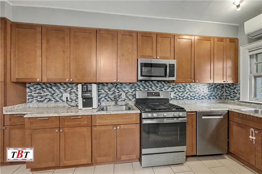 2031 New York Avenue, Brooklyn, New York, 11210 image 19