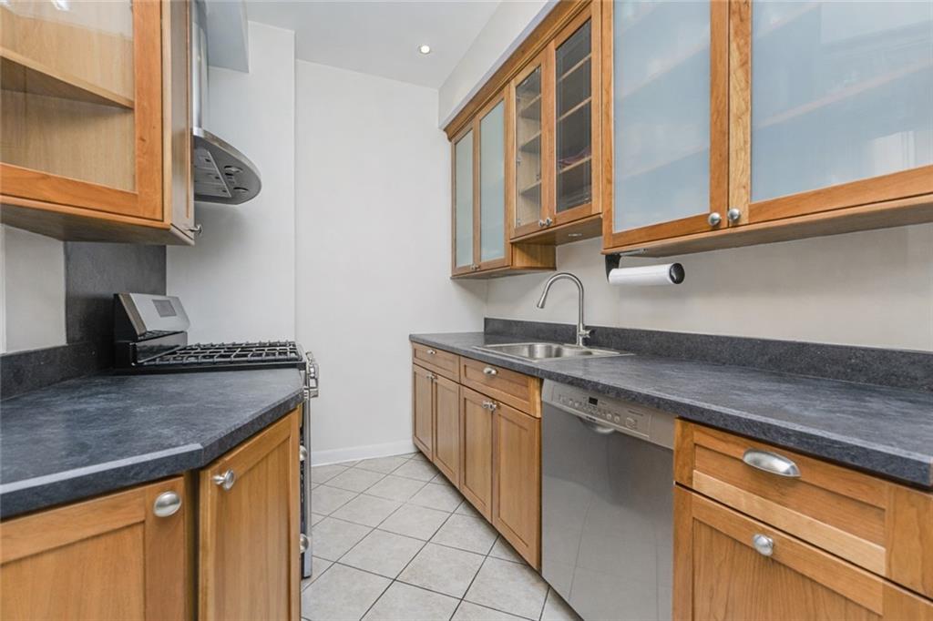 80 Bay Street Land 6L, Staten  Island, New York, 10301 image 9