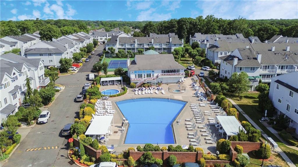 645 Johnston Terrace Image 5