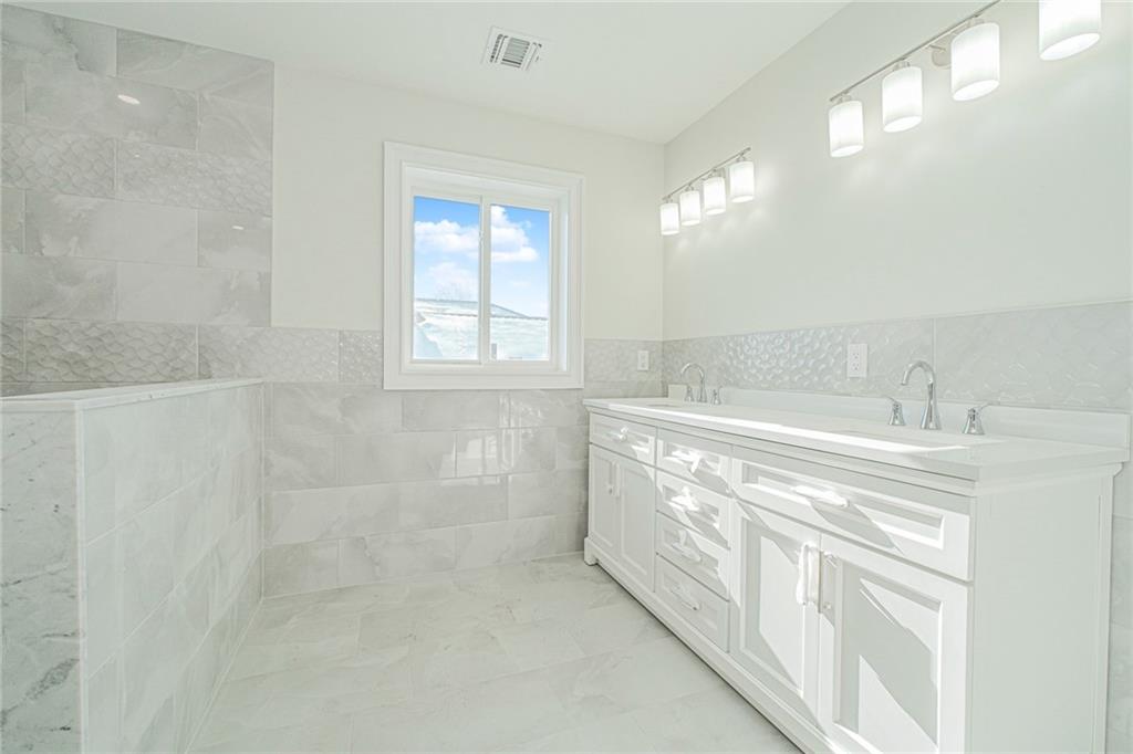 437 Brighton Street Image 2