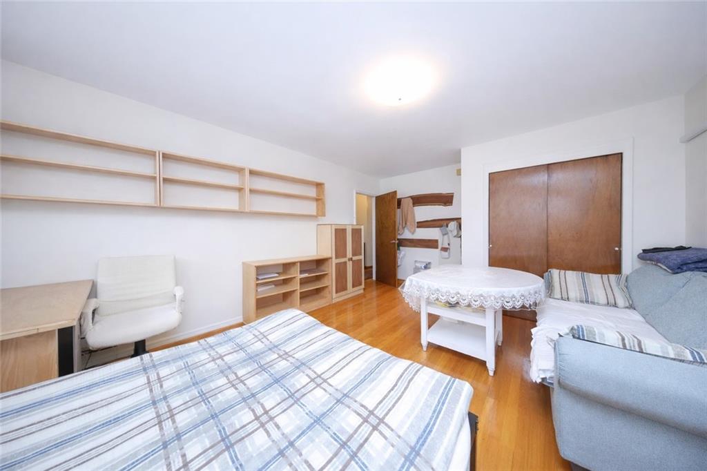 2540 East 11th Street, Brooklyn, New York, 11235 image 23