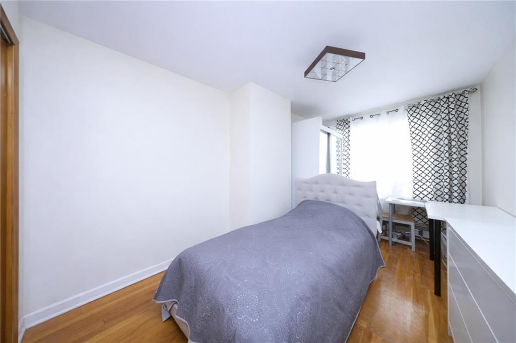 2540 East 11th Street, Brooklyn, New York, 11235 image 24