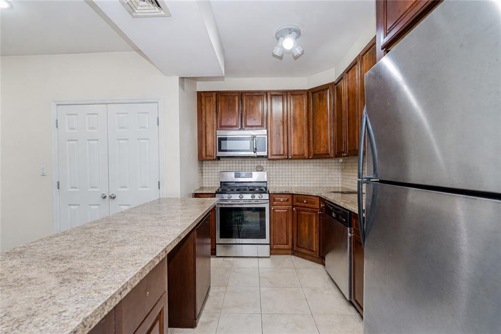 8405 19th Avenue 2B, Brooklyn, New York, 11214 image 7