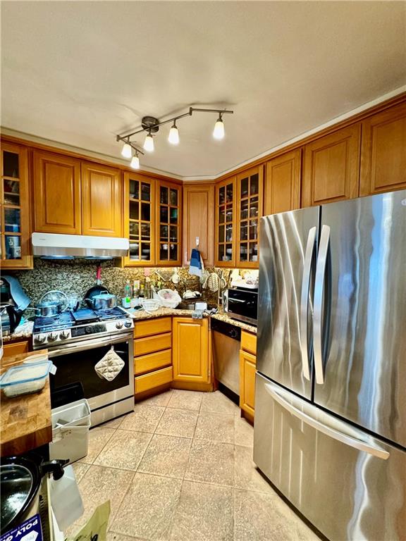 1517 70th Street 2B Image 3