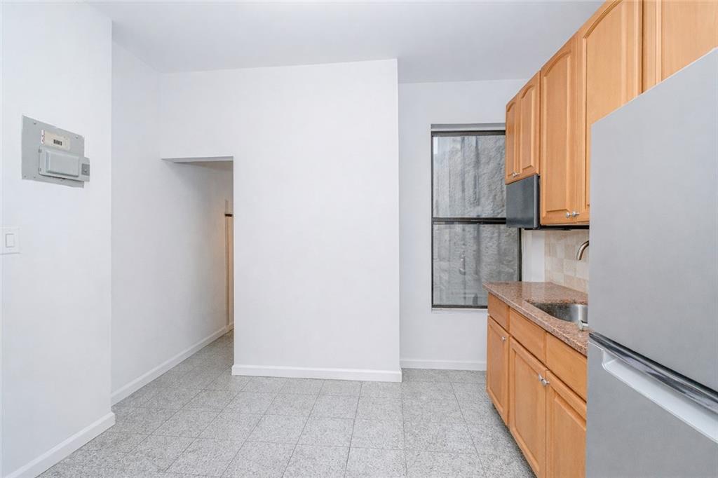 566 7th Street, Brooklyn, New York, 11215 image 17