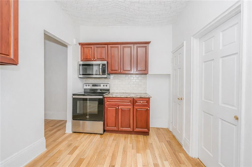 566 7th Street, Brooklyn, New York, 11215 image 24