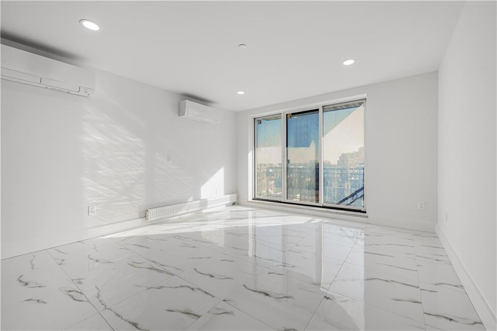 2819 West 17th Street 4B Image 5