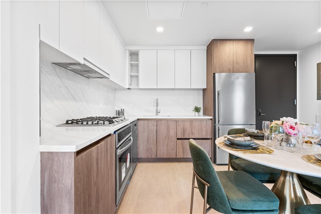 2286 Cropsey Avenue 19H Image 4