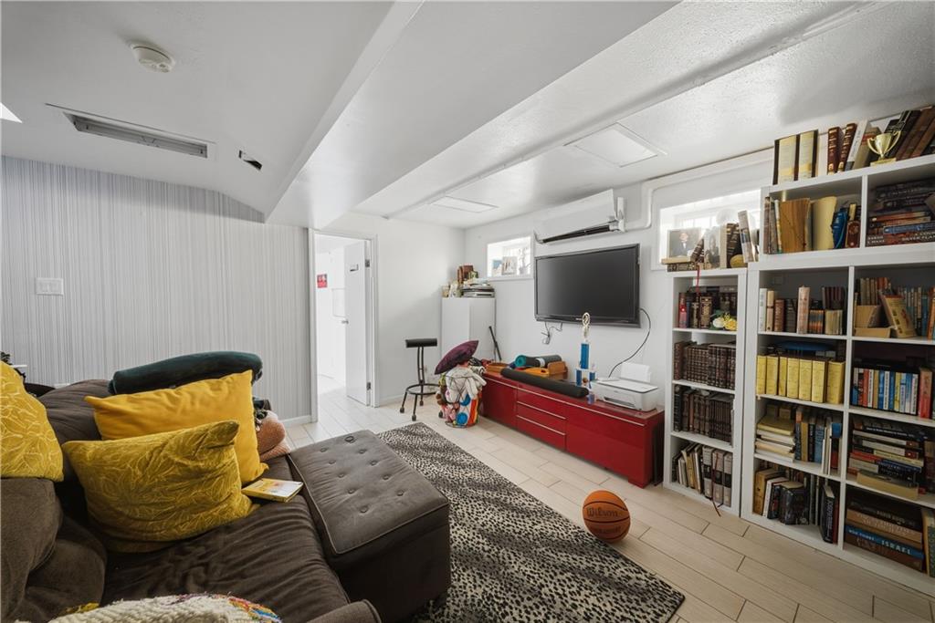 2221 East 21st Street, Brooklyn, New York, 11229 image 13