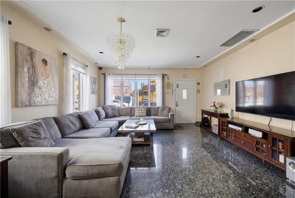 1730 East 4th Street Image 4