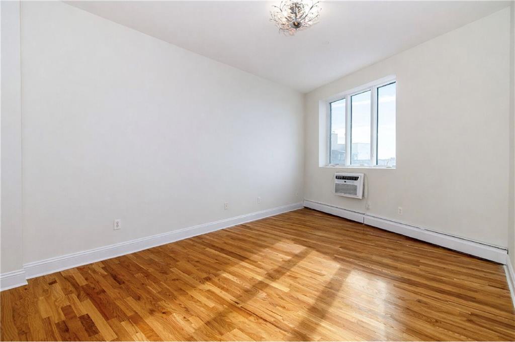 105 Kings Highway 4C Image 5