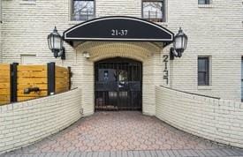 2137 33rd Street 3C Image 5