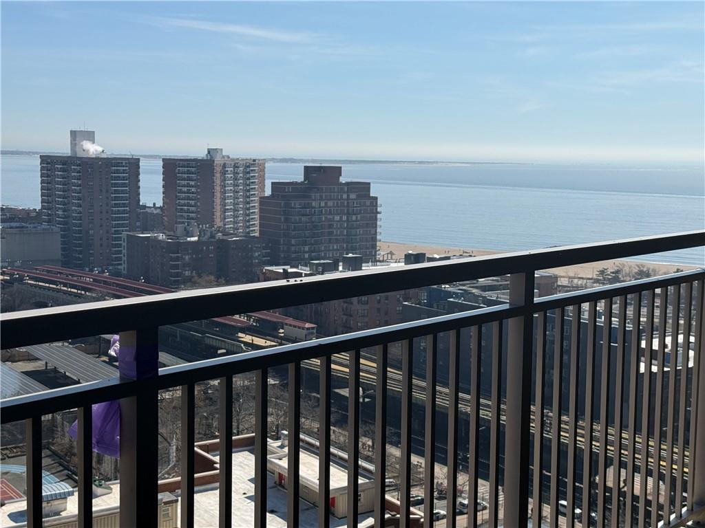 2925 West 5th Street 21H Image 5