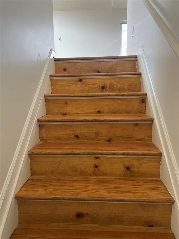 75 Brewster Street Image 3