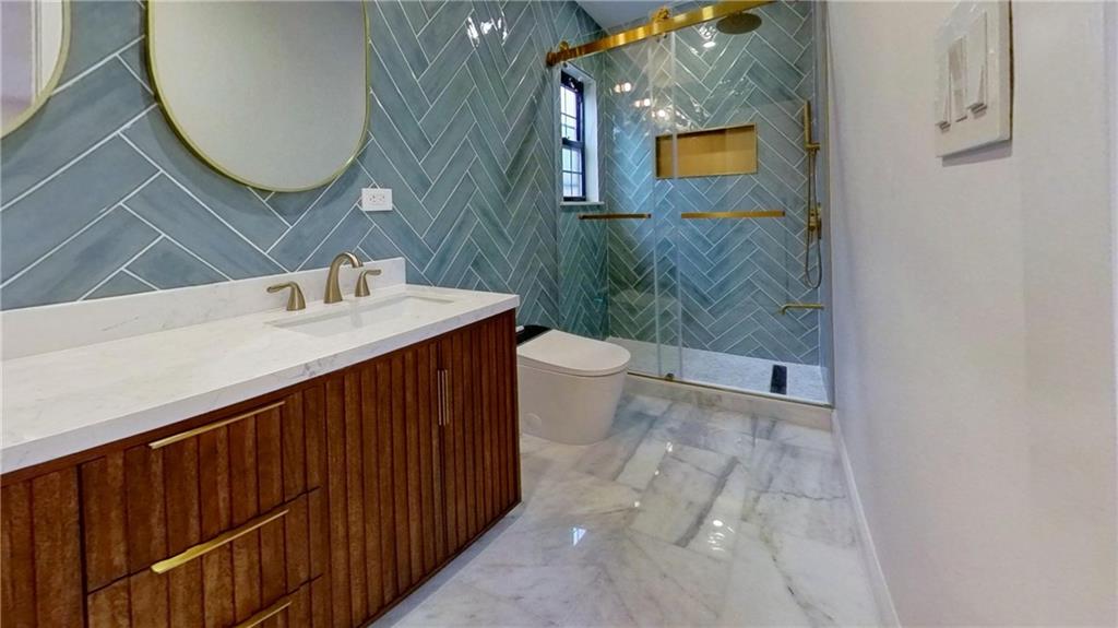 8515 Wareham Place, Jamaica Estates, New York, 11432 image 13