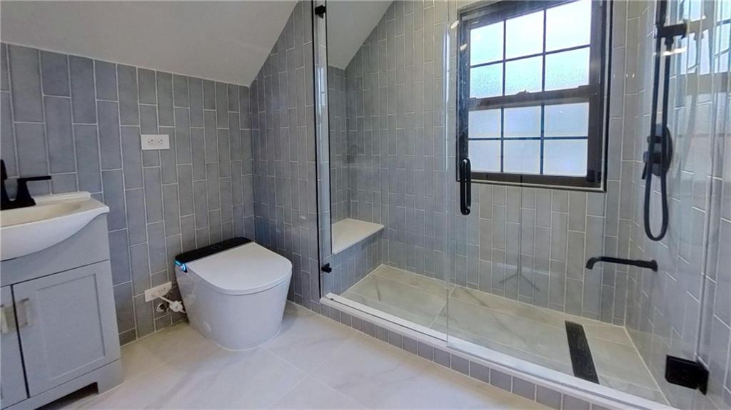 8515 Wareham Place, Jamaica Estates, New York, 11432 image 14