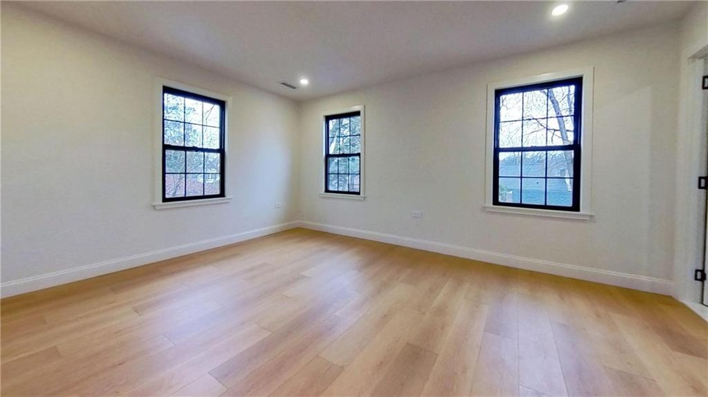 8515 Wareham Place, Jamaica Estates, New York, 11432 image 16