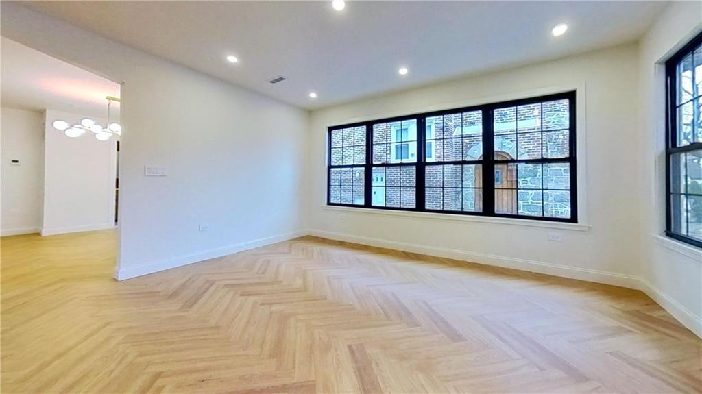 8515 Wareham Place, Jamaica Estates, New York, 11432 image 24