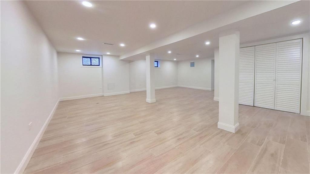 8515 Wareham Place, Jamaica Estates, New York, 11432 image 26