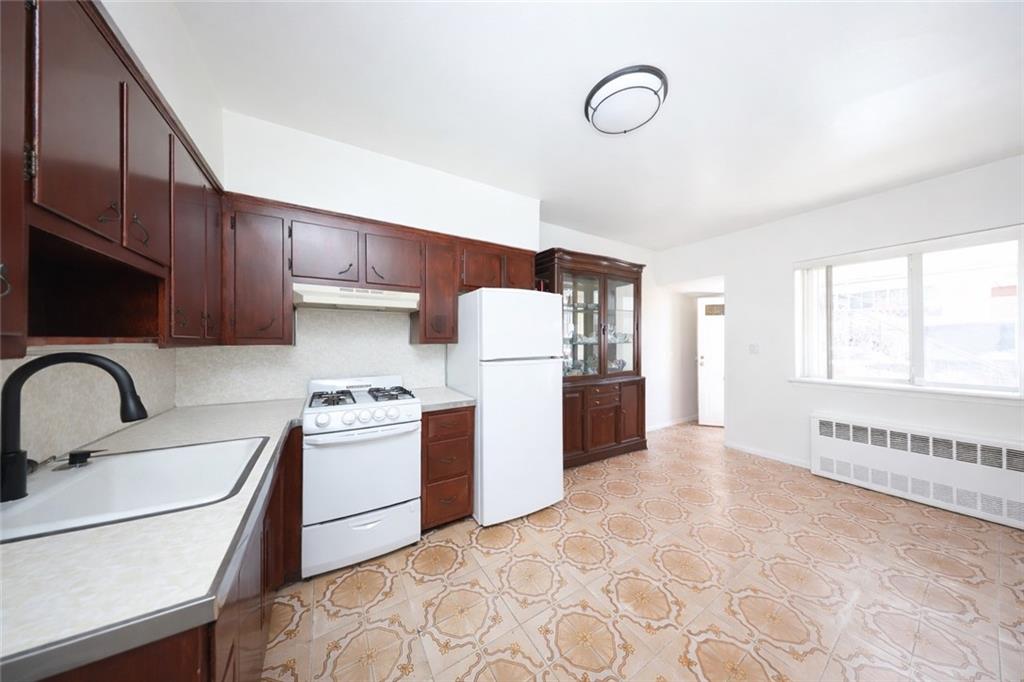 46 Bay 37th Street, Brooklyn, New York, 11214 image 28