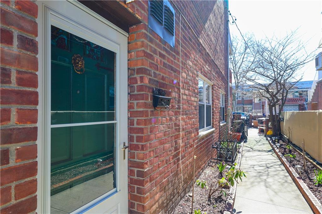46 Bay 37th Street, Brooklyn, New York, 11214 image 35