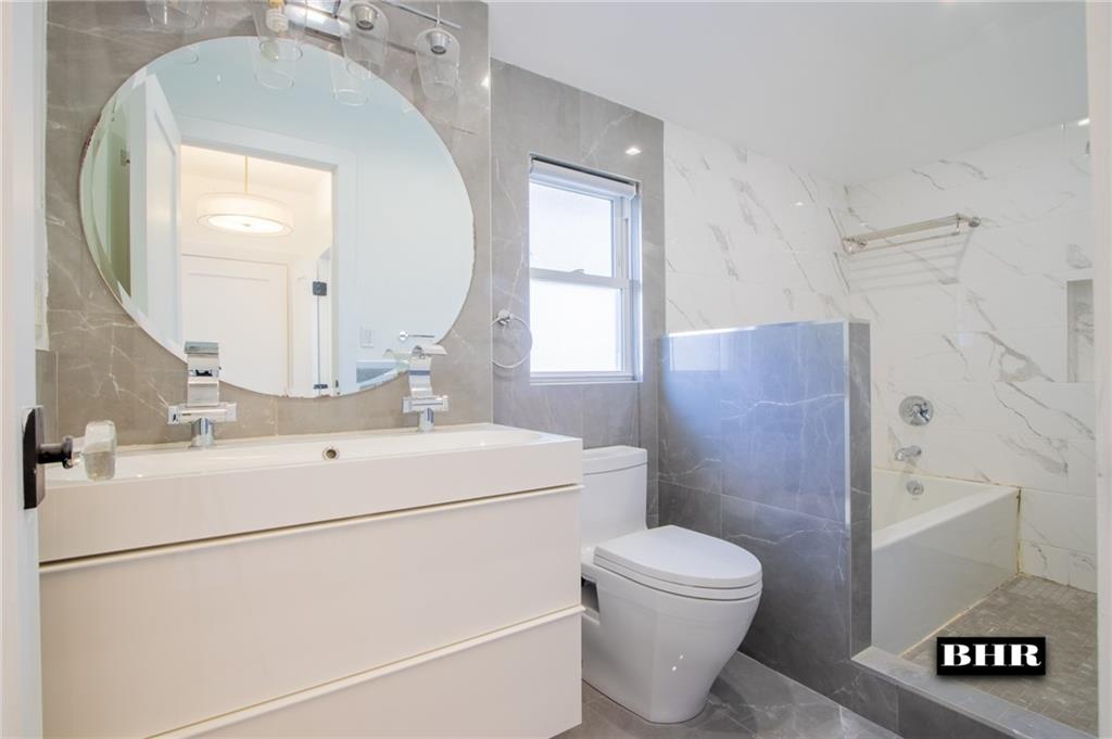 154 Beaumont Street, Brooklyn, New York, 11235 image 12