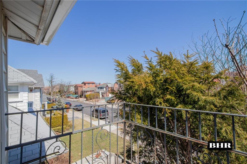 154 Beaumont Street, Brooklyn, New York, 11235 image 19