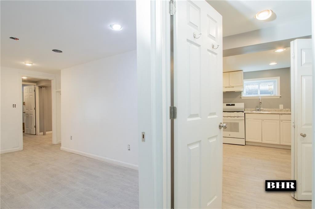 154 Beaumont Street, Brooklyn, New York, 11235 image 28