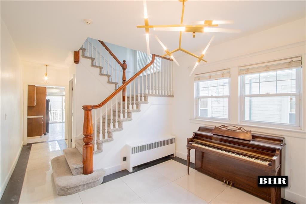 154 Beaumont Street, Brooklyn, New York, 11235 image 9