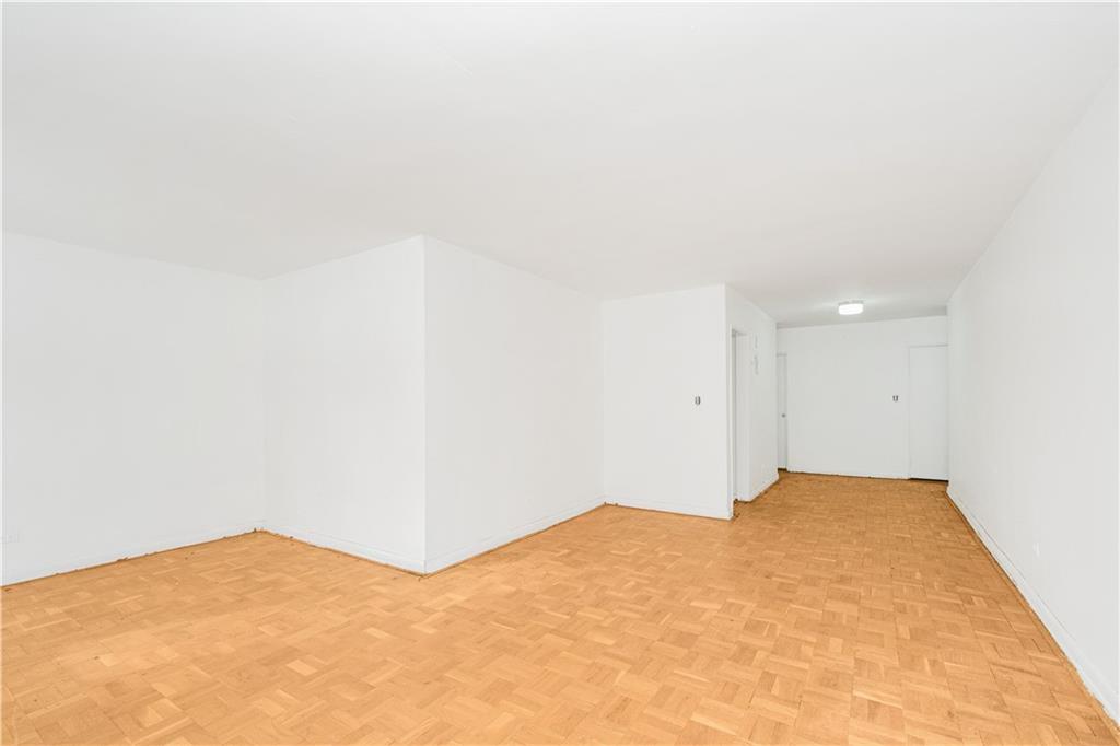 350 Richmond Terrace 2L, Staten  Island, New York, 10301 image 19