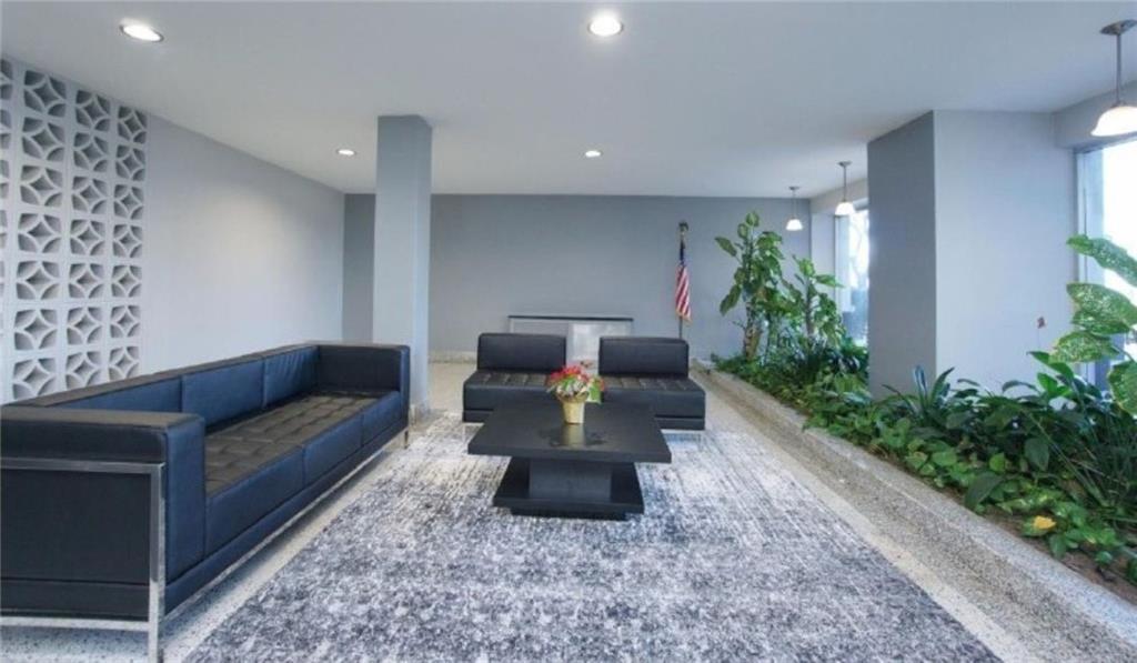 350 Richmond Terrace 2L, Staten  Island, New York, 10301 image 8